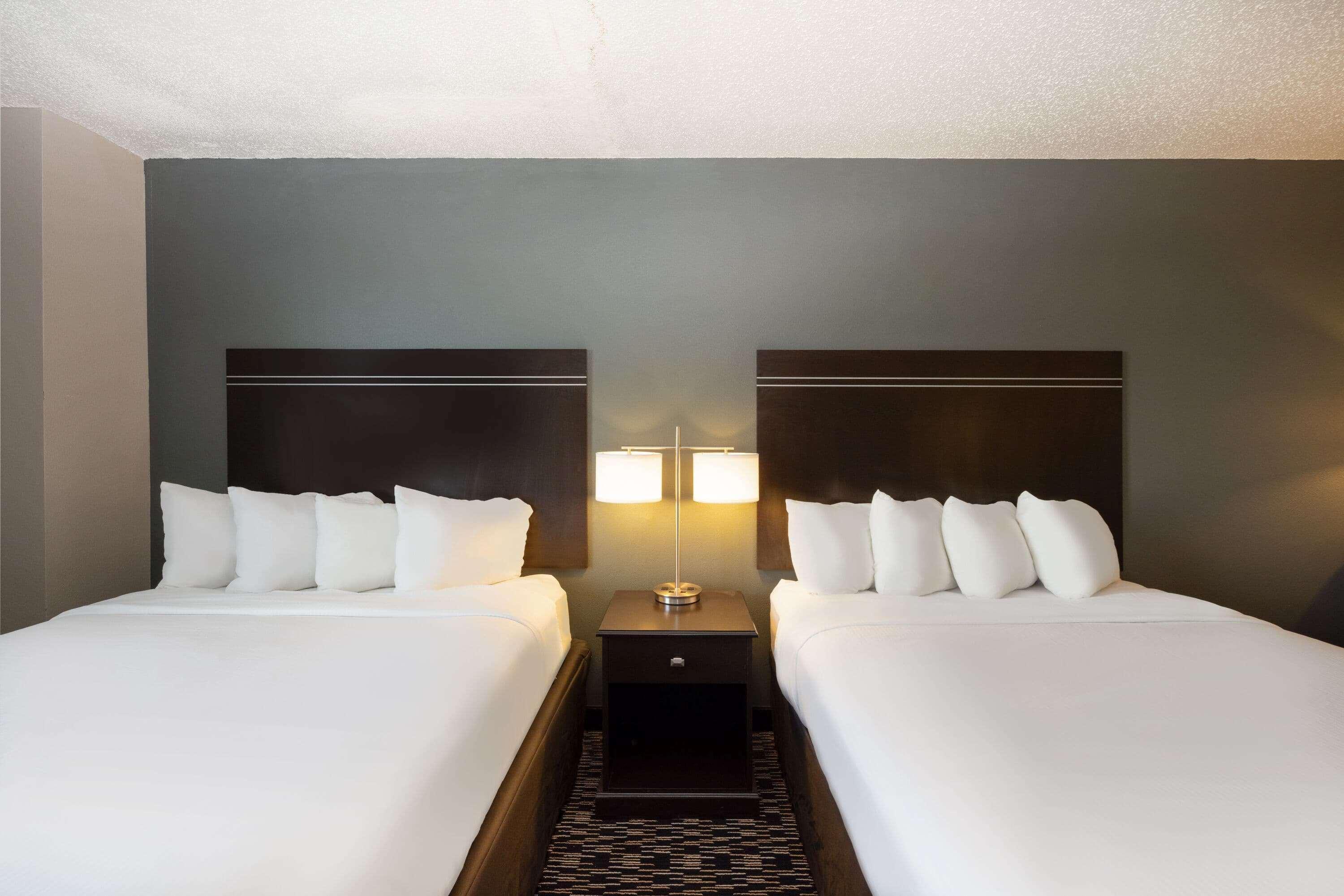 Wingate by Wyndham Gillette Hotell Exteriör bild