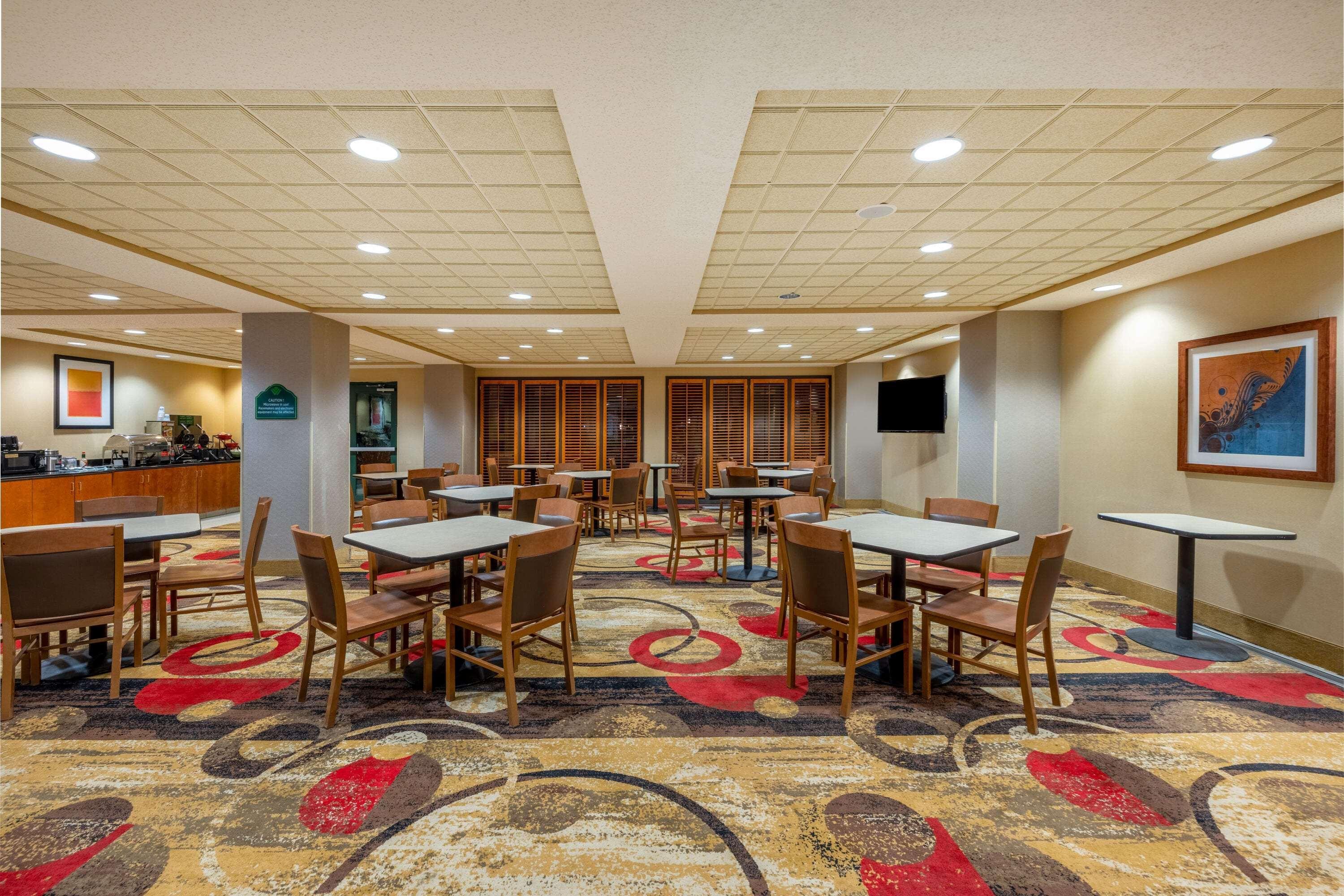 Wingate by Wyndham Gillette Hotell Exteriör bild